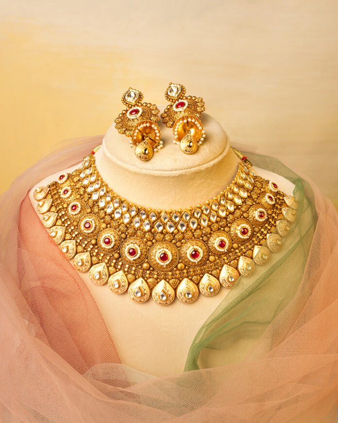 gold necklace final